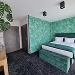 Paradise Apartahotel