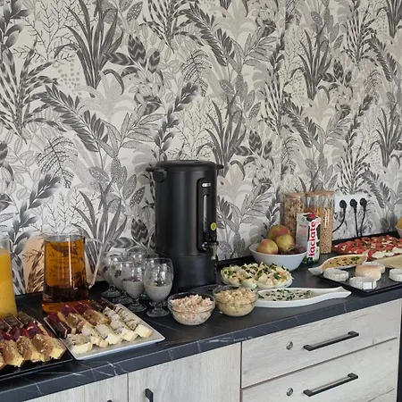 Paradise Aparthotel 3*