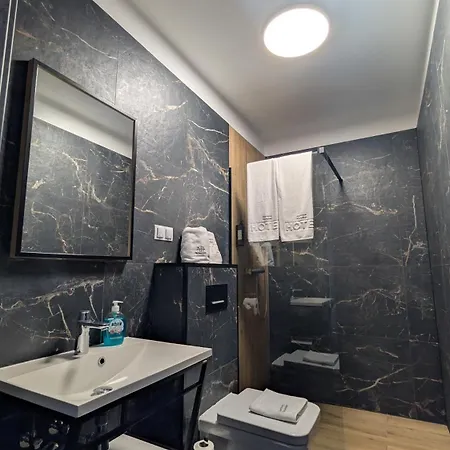Apartmanhotel Paradise *